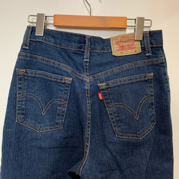 Levi’s high waisted jeans - Picture 3 of 7